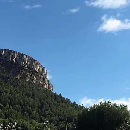 Lou Jas, Maison De Charme, A 1 Km De La Holiday home Cassis
